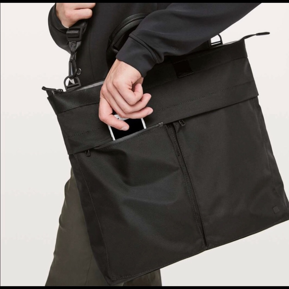 Lululemon Commission bag 20*L